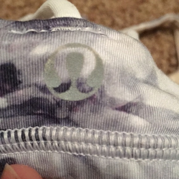 Lululemon Free to be Bra - Picture 3 of 4